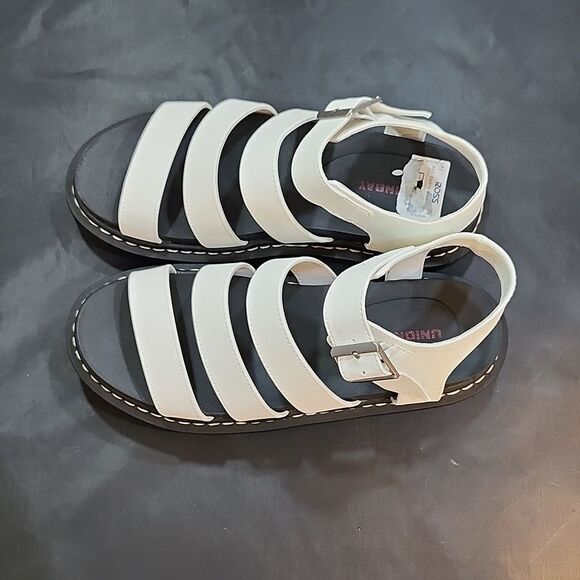 BRAND NEW UNIONBAY MULTI STRAP STRAPPY PLATFORM SANDAL - Picture 6 of 16